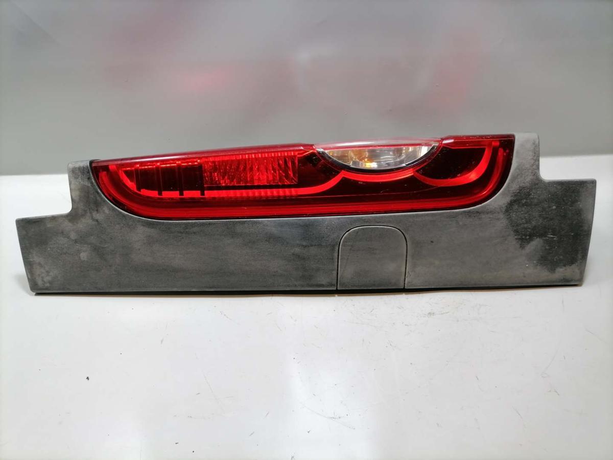 Renault Trafic 2 original Rücklicht Rückleuchte Schlussleuchte rechts Facelift Bj.2011